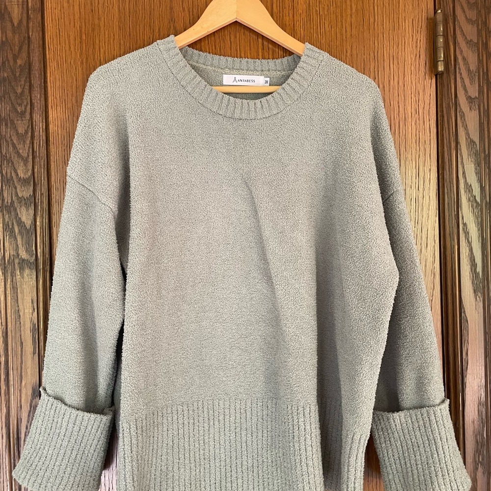 Anrabess Sweater in Sage